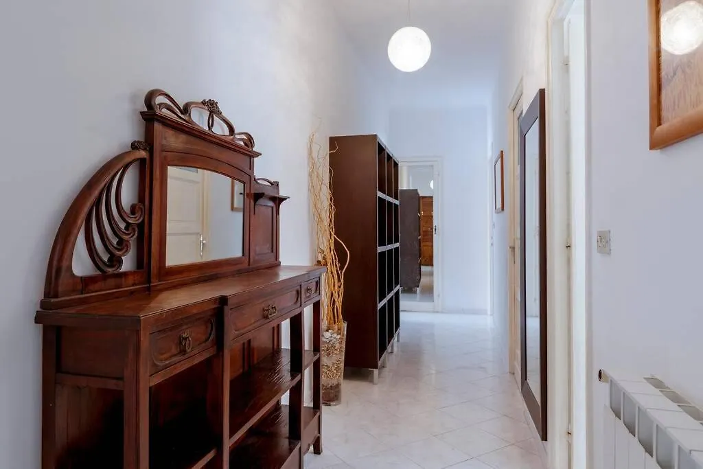 Appartamento Goethe - 2 Camere - 100M Stazione - 200M Palafiori Sanremo